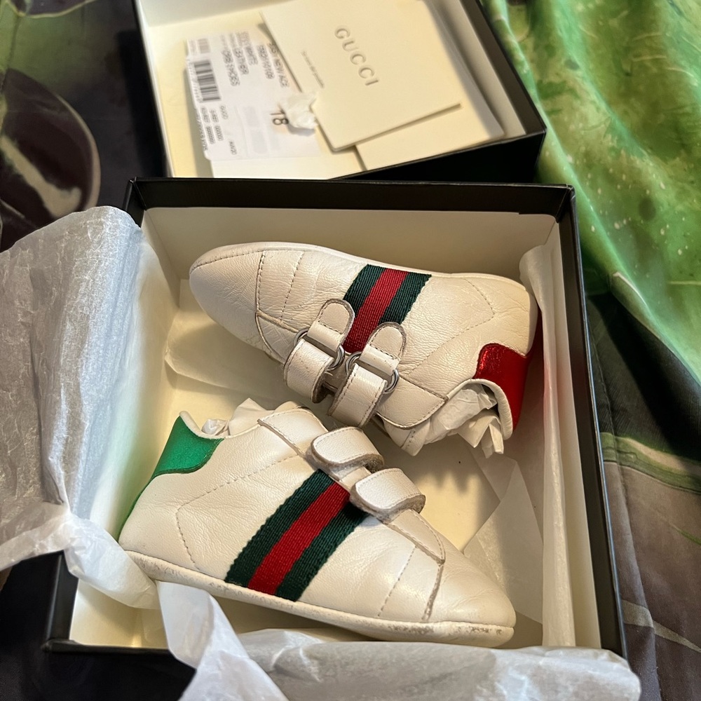 Authentic Size 18 baby Gucci crib shoes